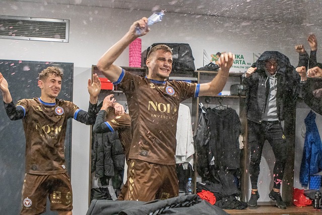 依然能以较 依然能以较